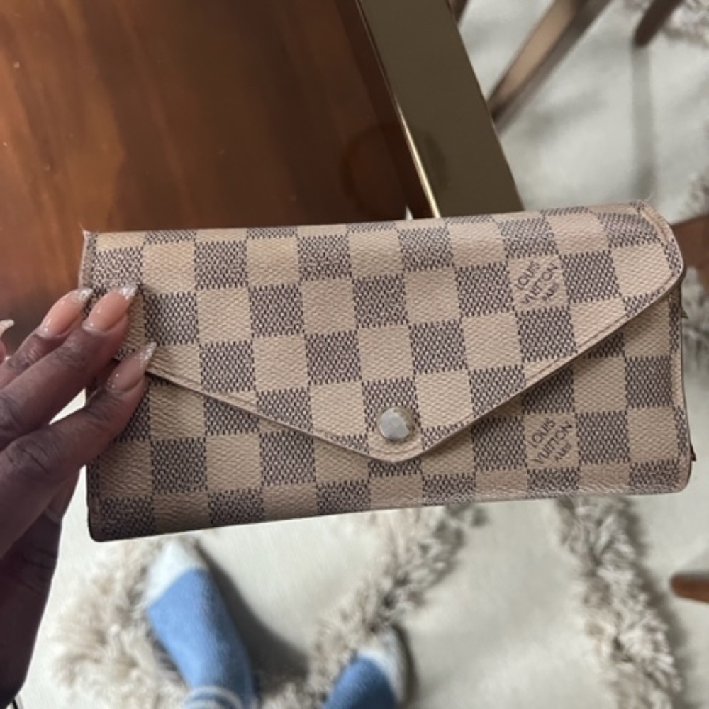 White Damier Louis Vuitton Wallet